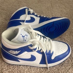 Air Jordan 1 Kentucky Blue Mid